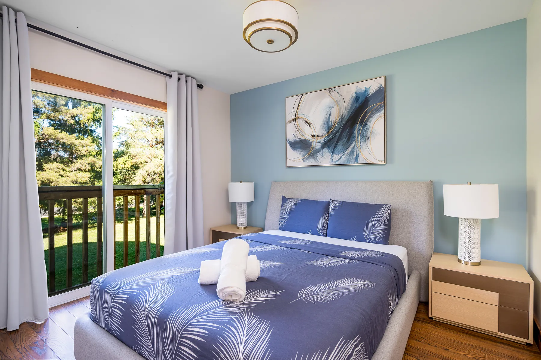 Blue Mountain Ski House bedroom